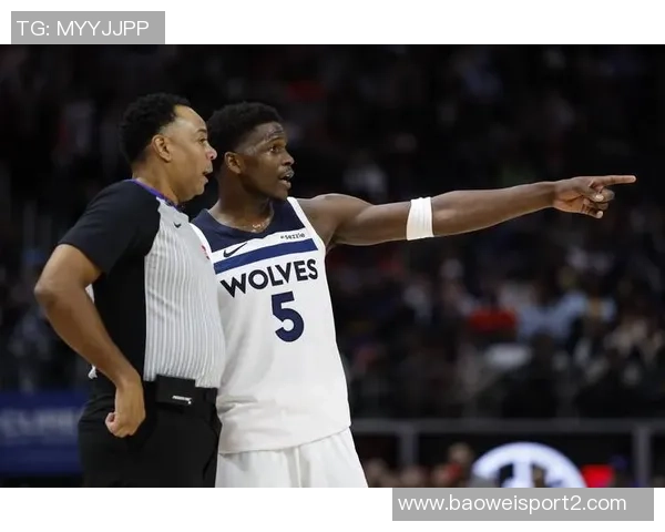 罗林斯疯狂表现全场最高24投11中斩获26分7篮板5助攻1抢断助力球队胜利