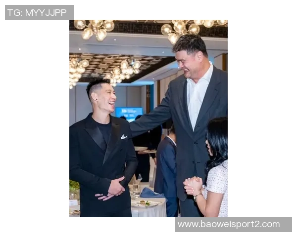 书豪香港企业峰会之旅与蔡老板姚明相聚并畅游迪士尼乐园