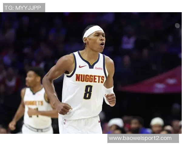 沃特森表现稳定半场7投4中斩获10分三分球精准命中1次 沃特森表现稳定半场7投4中斩获10分三分球精准命中1次